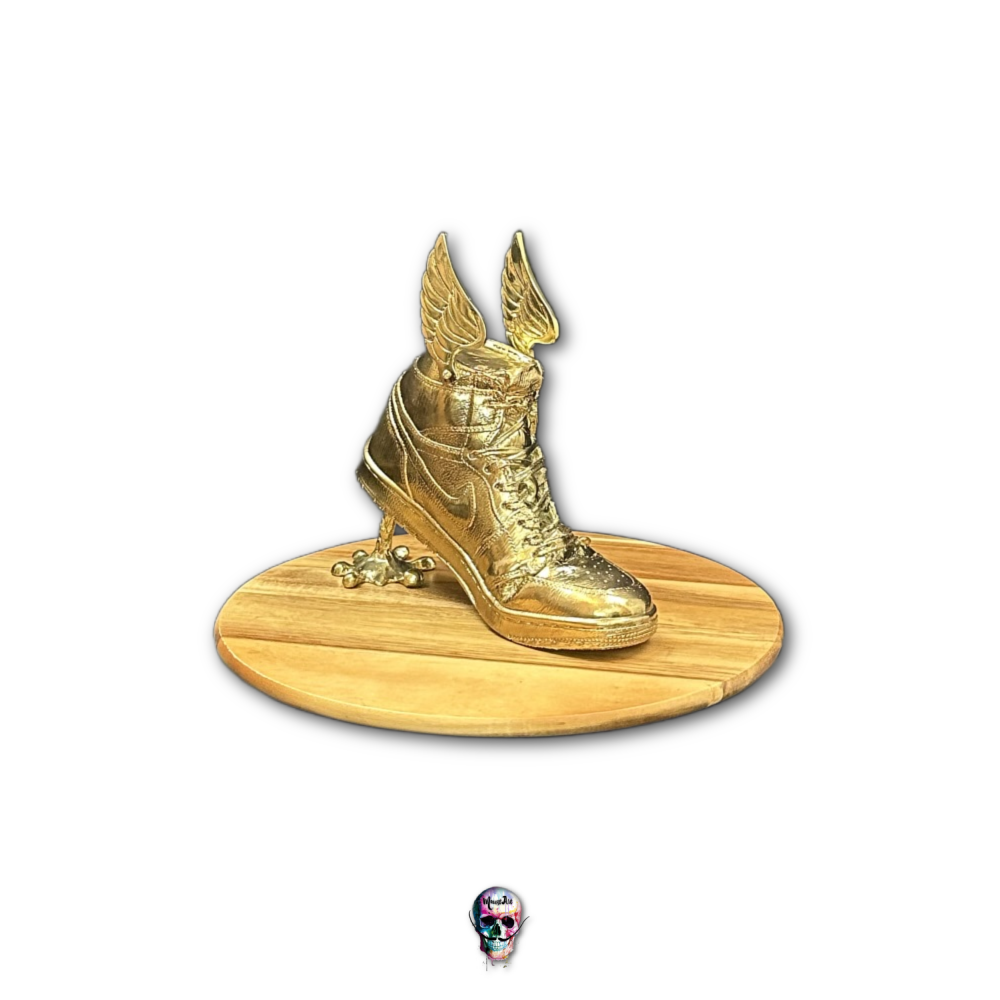 Escultura Air Jordan Dorado