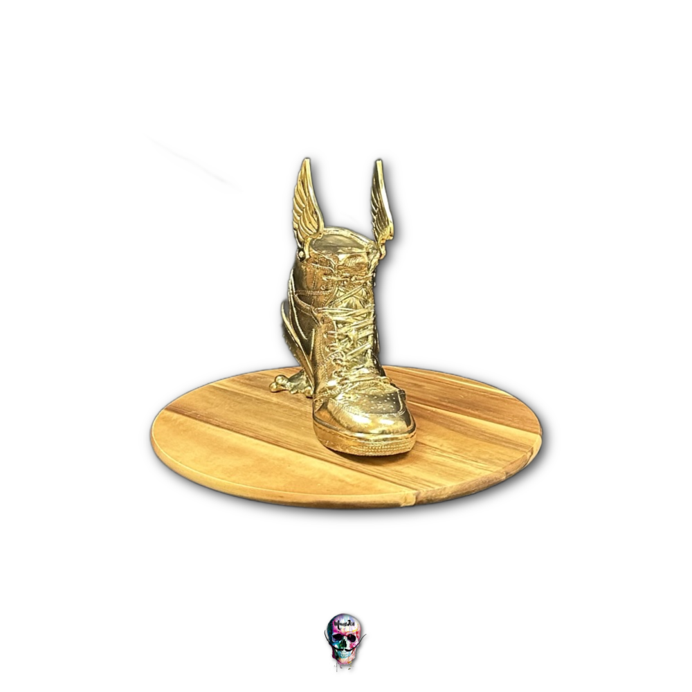 Escultura Air Jordan Dorado