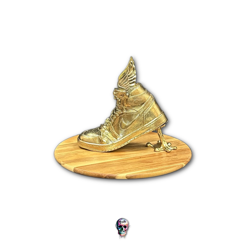 Escultura Air Jordan Dorado