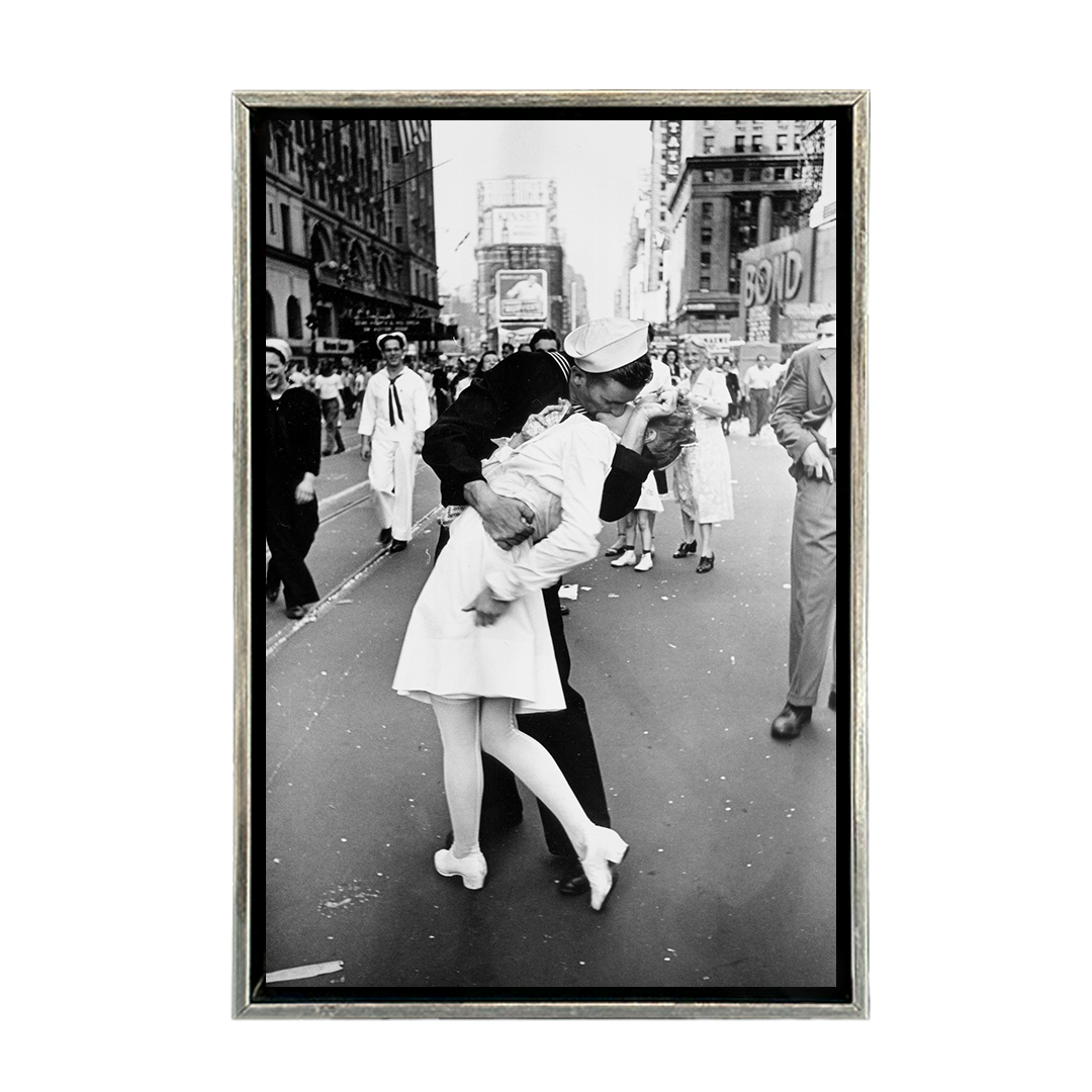 El beso después de la guerra